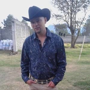 Meet your Posher, Elias